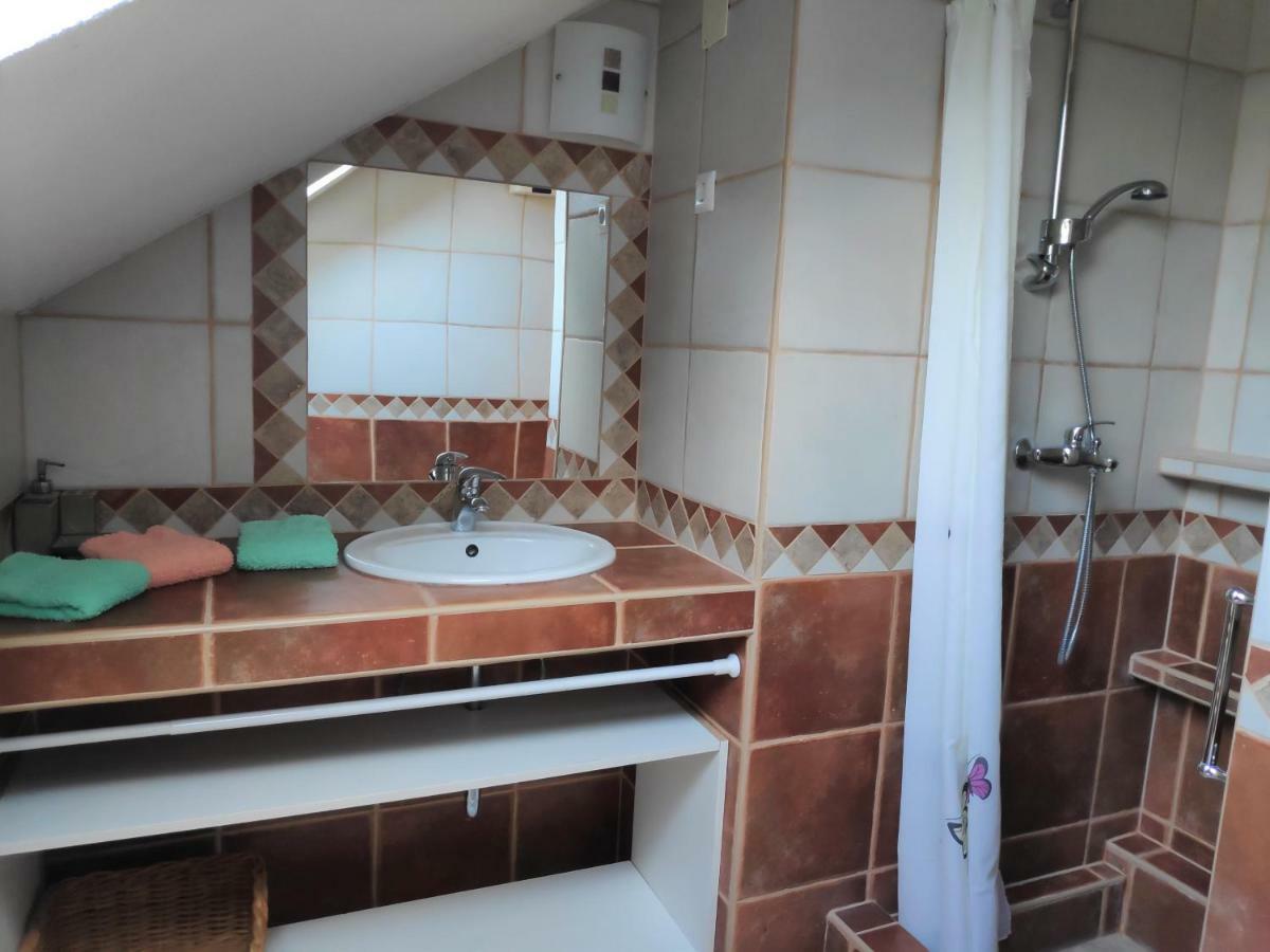 Villa Punta Blava - Beach Front, Ideal For Family Vacation With Kids, Large Terraces With Sea View, Internet, Netflix, No Pets Allowed Obrovac Exterior photo
