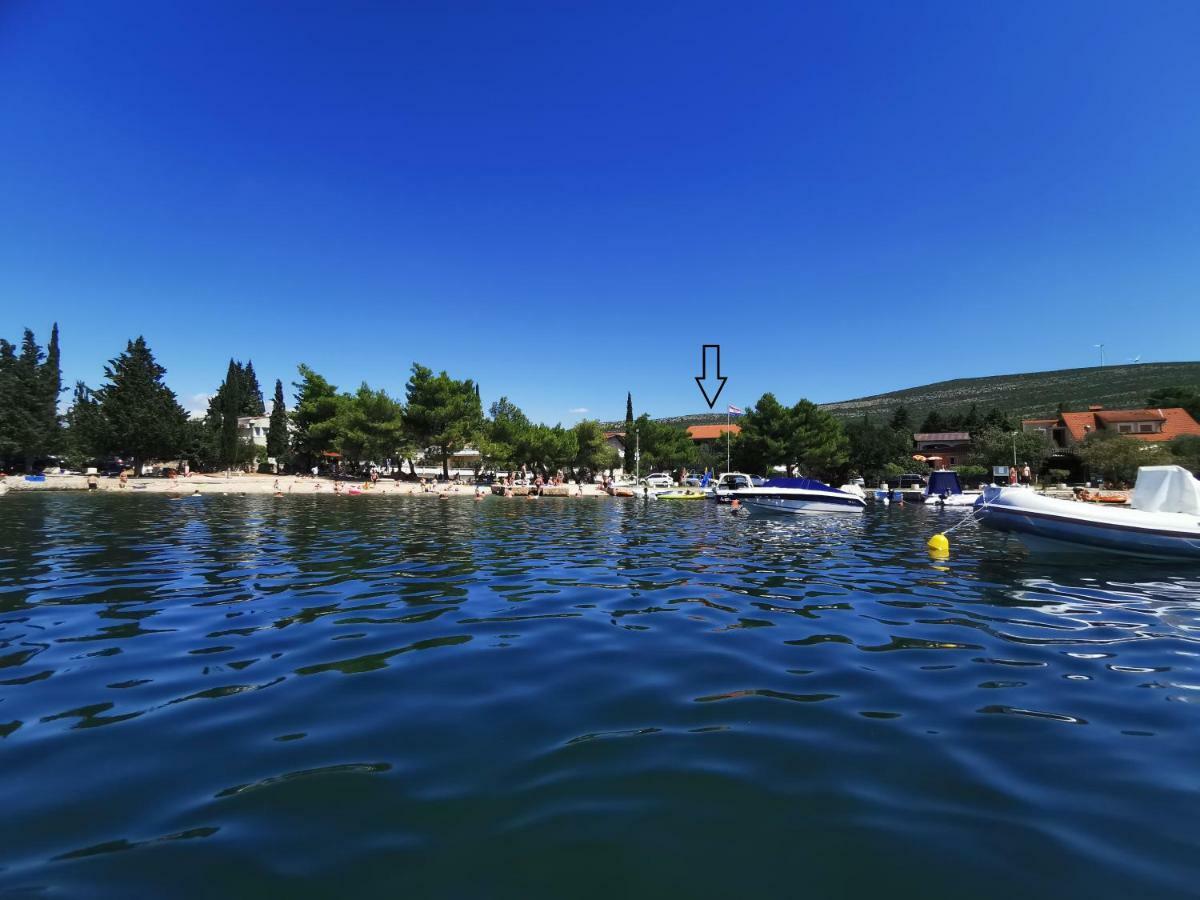 Villa Punta Blava - Beach Front, Ideal For Family Vacation With Kids, Large Terraces With Sea View, Internet, Netflix, No Pets Allowed Obrovac Exterior photo